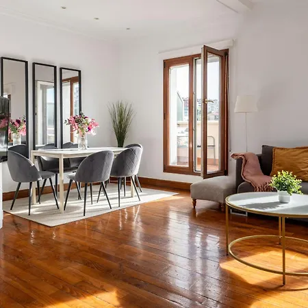 Brightline Penthouse By San Sebastian