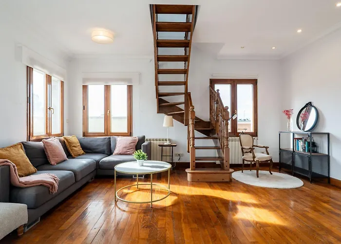 Brightline Penthouse By * サン・セバスティアン