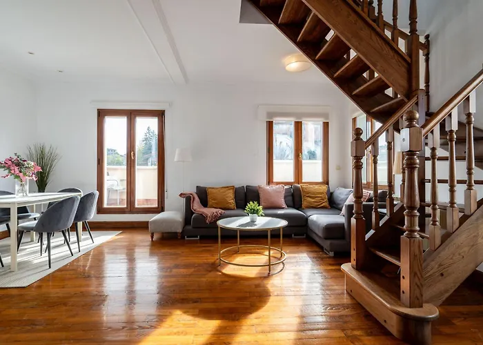 Brightline Penthouse By サン・セバスティアン