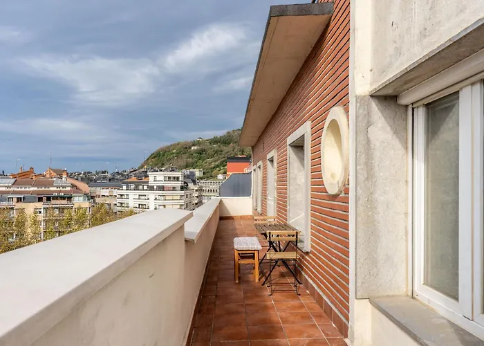 Brightline Penthouse By アパート *