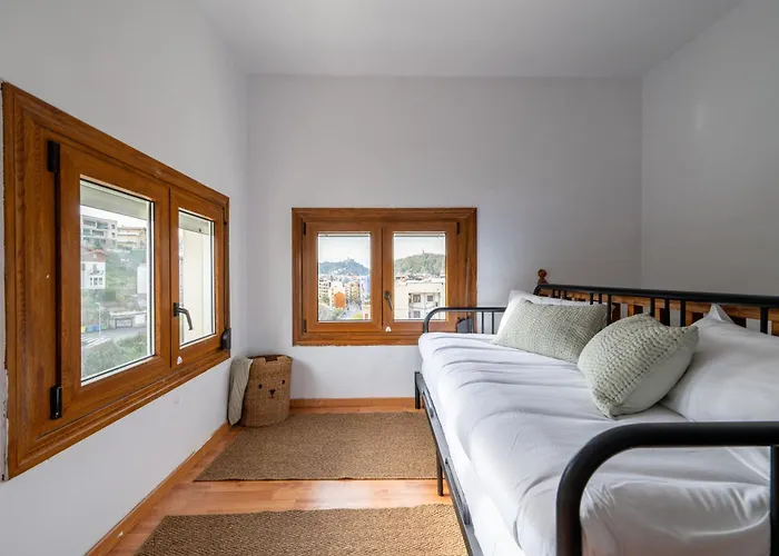 Brightline Penthouse By *